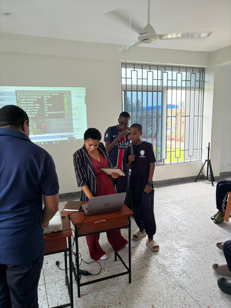Interactive classroom session with young learners